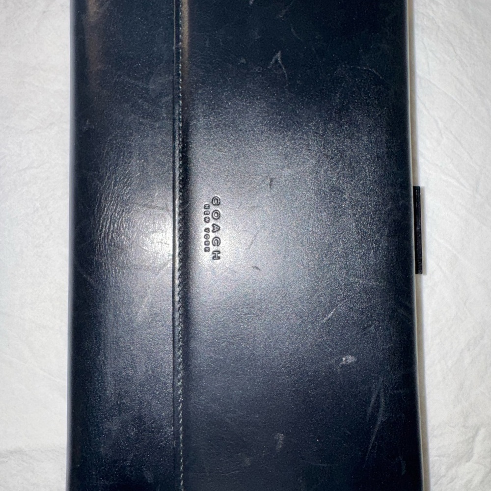 Coach Trifold black clutch